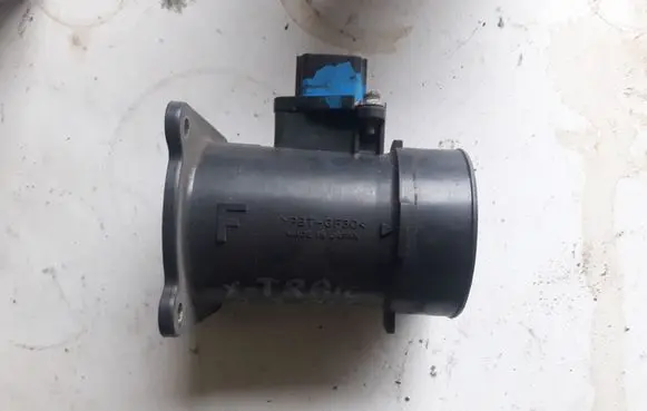 Nissan X-Trail T30 Mass air flow meter