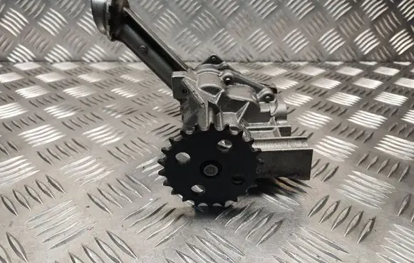 Renault Megane III Oil pump 8200307174 7700600532