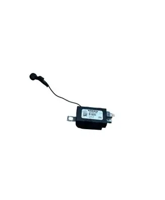 Volvo C30 Aerial antenna amplifier 30752169