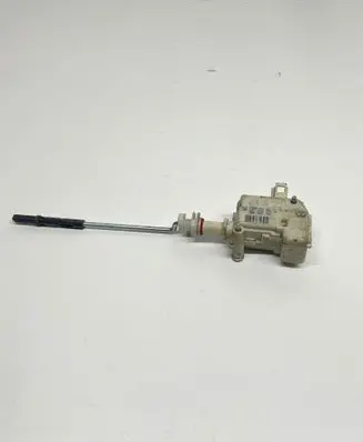 Volkswagen Golf IV Central locking motor 1J6810773A