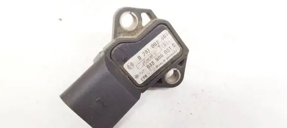 Audi A4 S4 B7 8E 8H Air pressure sensor 0281002401 038906051c