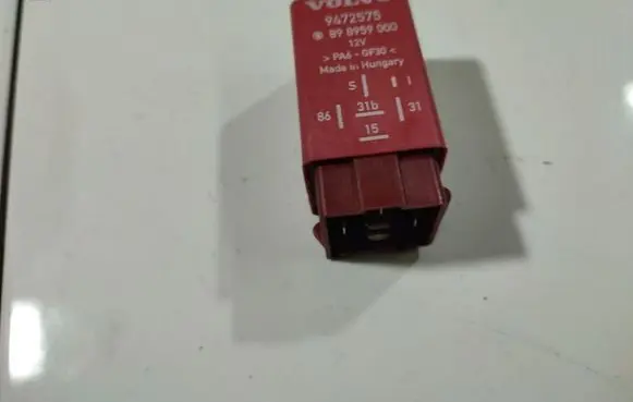 Volvo S70 V70 V70 XC Other relay 9472575