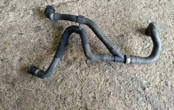 BMW 4 F36 Gran coupe Engine coolant pipe/hose 7620370