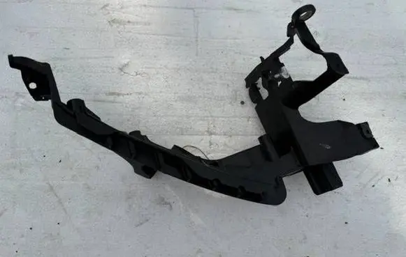 Audi A4 S4 B8 8K Headlight/headlamp mounting bracket 8K0805608B 8K0805608R