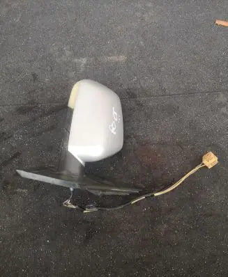 Volkswagen Cross Polo Front door electric wing mirror