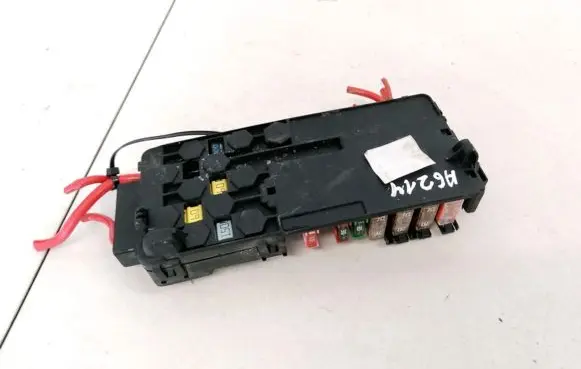 Mercedes-Benz ML W164 Fuse box set 2115452601
