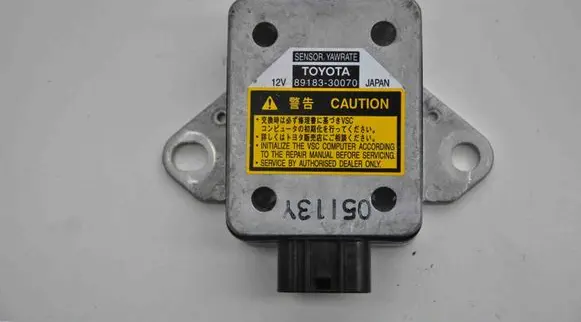 Lexus GS 300 350 430 450H Acceleration sensor 8918330070