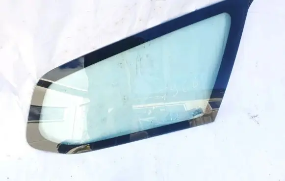 Ford Focus Rear side window