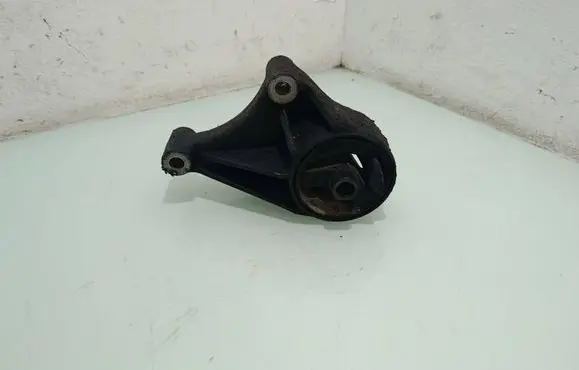 Opel Astra H Engine mount bracket 13125635