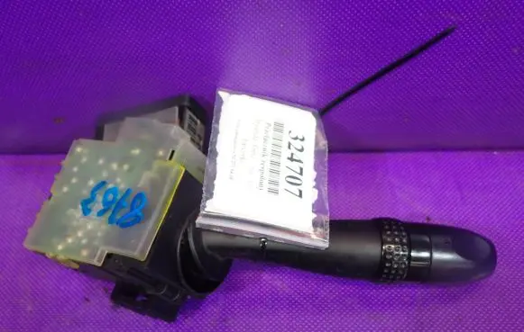 Hyundai Getz Wiper turn signal indicator stalk/switch 32933A