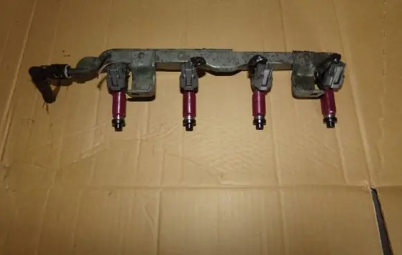 Mazda 3 I Fuel main line pipe