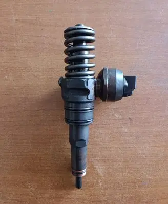 Ford Galaxy Fuel injector 038130073ak