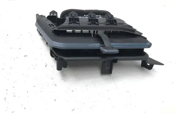 Dash center air vent grill