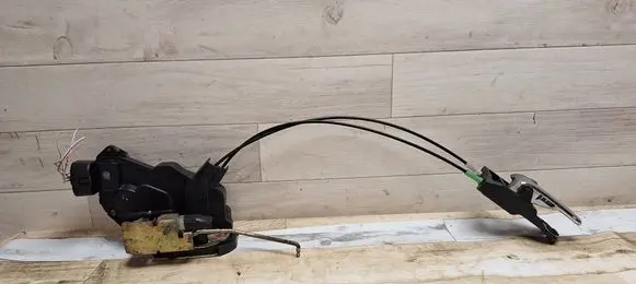 Toyota Previa (XR30, XR40) II Front door lock