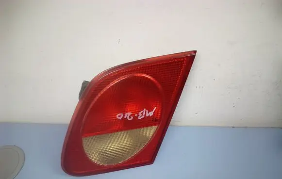 Mercedes-Benz E W210 Tailgate rear/tail lights A2108201064 197502