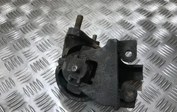 Ford Mondeo MK I Engine mount bracket 93bb6p092ce 93bb-6p092-ce