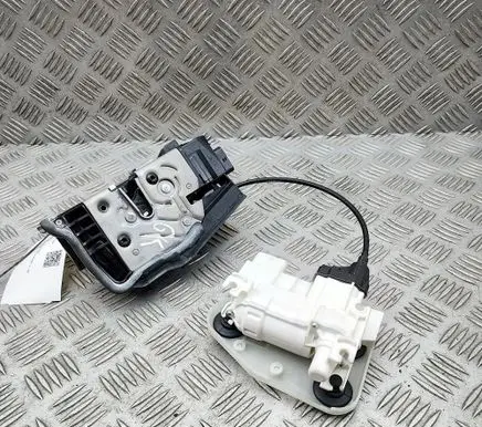 BMW X5 G05 Rear door lock 7477703 7444673