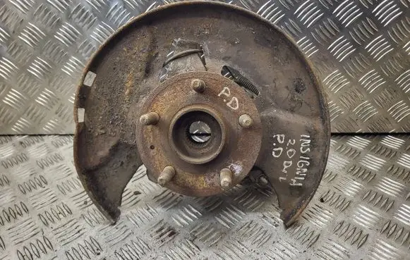 Opel Insignia A Front wheel hub