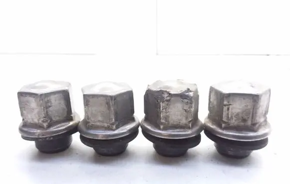 Jaguar XJS Nuts/bolts 