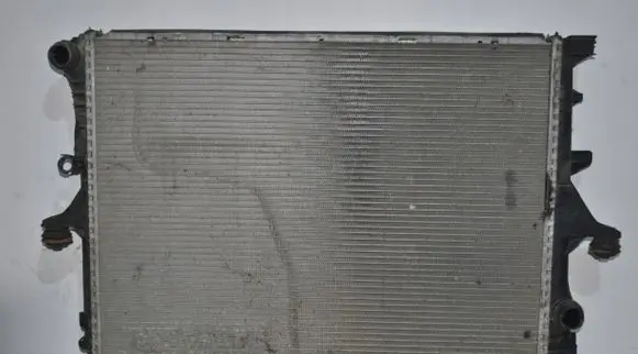 Porsche Cayenne (9PA) Coolant radiator 7L0121253