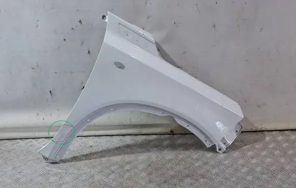 Suzuki Vitara (LY) Fender 5761154P00000