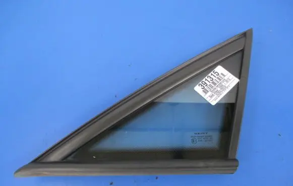 Seat Altea XL Front door vent window glass four-door 