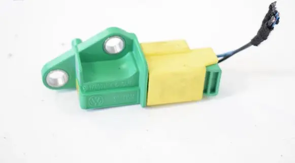 Audi A5 8T 8F Airbag deployment crash/impact sensor 1K0909606C