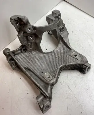Audi A4 S4 B9 Engine mounting bracket 8W0399295E