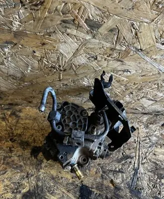 Ford Focus C-MAX Fuel injection high pressure pump