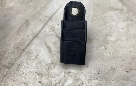 BMW 5 E60 E61 Camshaft position sensor 7792256