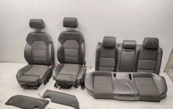 Seat set