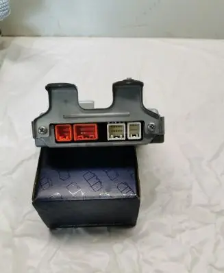 Lexus RX 330 - 350 - 400H Battery control module 8989248010 4690000112
