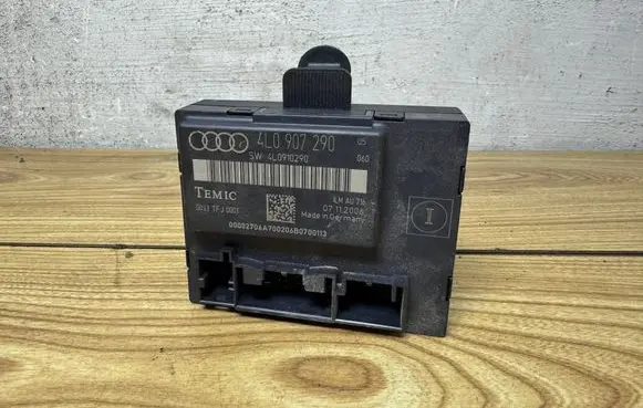Audi Q7 4L Door control unit/module 4L0907290 0033TFJ0001 4L0910290