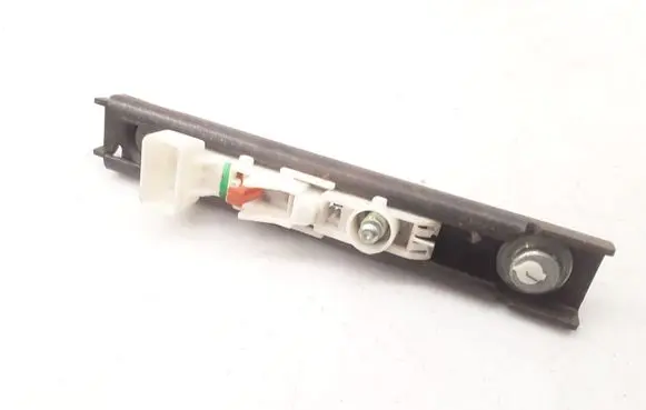 Nissan Qashqai Seat belt adjustment rail 
