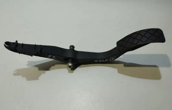 Volkswagen Golf IV Accelerator throttle pedal 1J1721511C
