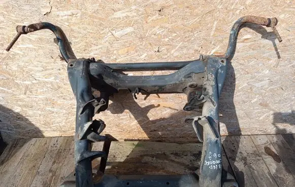 Jeep Grand Cherokee (WK) Front subframe