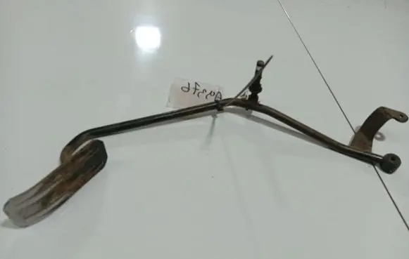 Volkswagen Transporter - Caravelle T4 Accelerator throttle pedal
