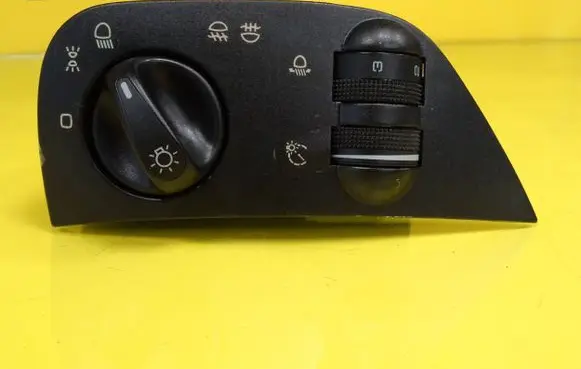 Volkswagen Polo III 6N 6N2 6NF Light switch 6N1941531N