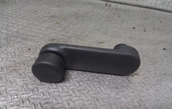 Renault Thalia II Front door window winding handle 7700811387