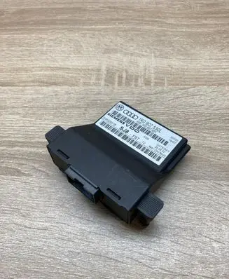 Volkswagen Golf V Gateway control module 1K0907530L 1K0907951