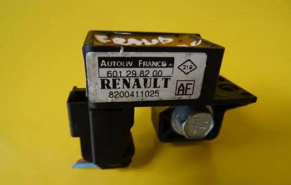 Renault Scenic II - Grand scenic II Airbag deployment crash/impact sensor 8200411025