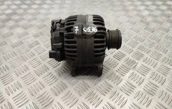 Mitsubishi Grandis Generator/alternator 06F903023F