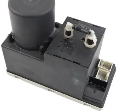 Audi A3 S3 8L Central locking vacuum pump 8L0862257L