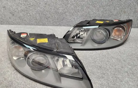 Volvo S40 Headlights/headlamps set 30698889SCZ 30698890