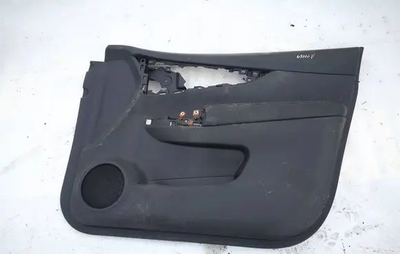 Nissan X-Trail T32 Front door card panel trim 809104CE0A