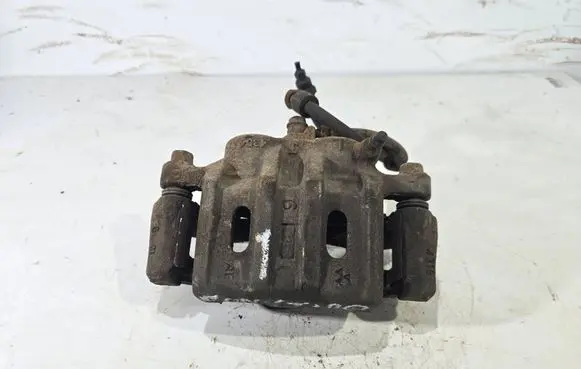 Mitsubishi Outlander Front brake caliper 