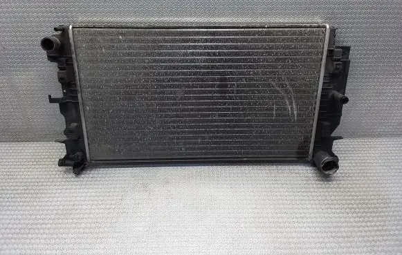 Volkswagen Crafter Coolant radiator 2E0121253B