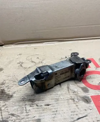 BMW 5 E39 EGR valve cooler 7787404 39067 96040