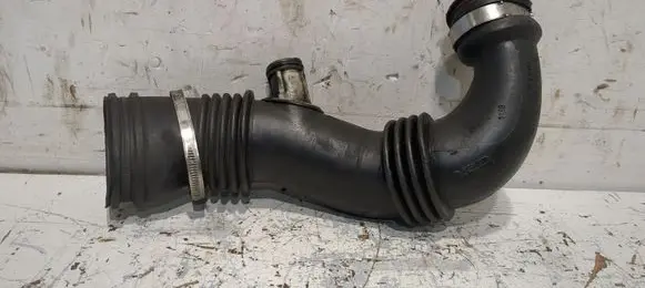 Peugeot Partner Turbo air intake inlet pipe/hose 9656953680A