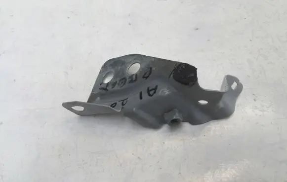 Audi A1 Fender mounting bracket 82A821142
